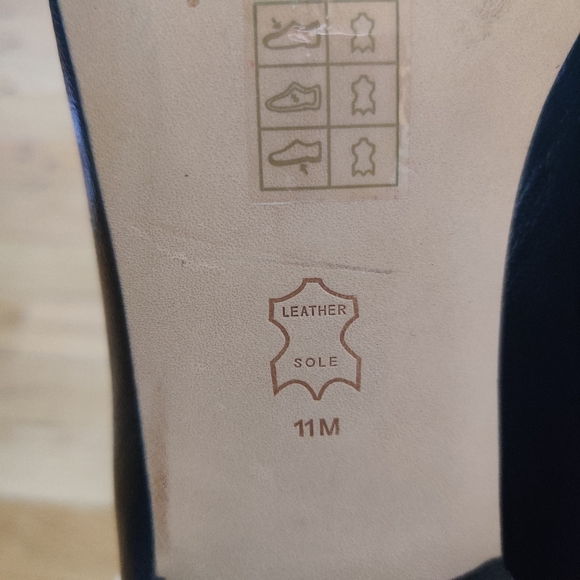 Tory Burch Loafers - Picture 4 of 6